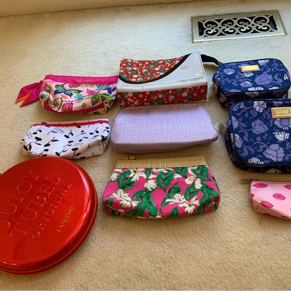 NICE LOT OF EMPTY DESIGNER MAKEUP AND COSMETIC BAGS POUCHES - Picture 11 of 11